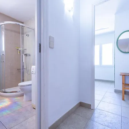 Familiar Con Piscina, Terraza Y Wifi, A 450m De La Playa De Riells, - Es-325-20 Apartament Torroella de Montgrí