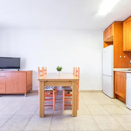 Familiar Con Piscina, Terraza Y Wifi, A 450m De La Playa De Riells, - Es-325-20 *